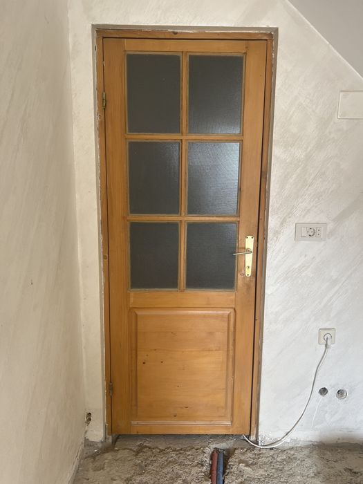 Uși din lemn de brad, interior, diverse dimensiuni