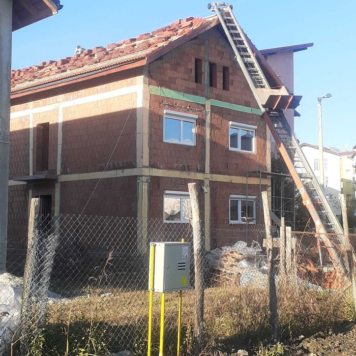 Inchiriez lift exterior scara, nacela materiale constructii