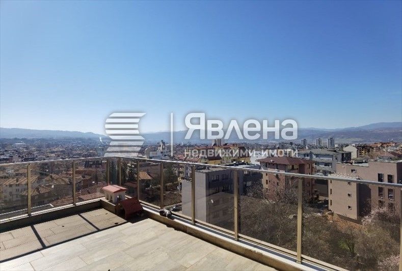 Продава се Тристаен апартамент в Благоевград, Широк център - 131 кв.м за 947 €/кв.м - Снимка #3
