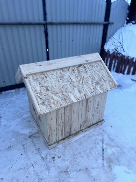 Продам собачью будку