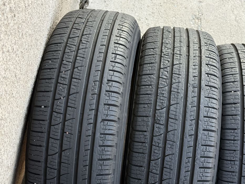 215|65 R16. Pirelli Scorpion.