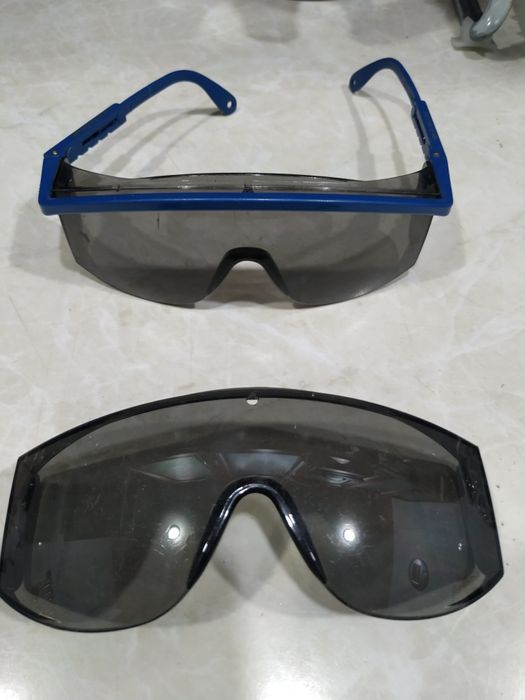 Очки защитные  для работ с пилящими  электроинструментами
