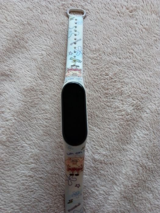 Часы Xiaomi mi band