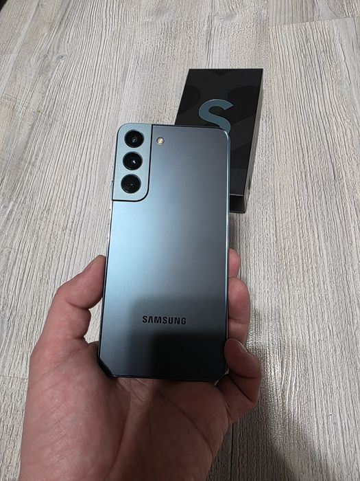 Samsung S22 Green