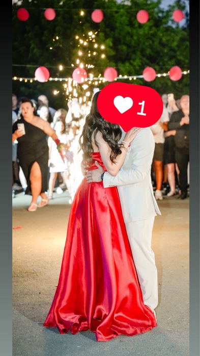 Официална рокля