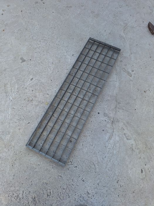 Trepte zincate galvanizate