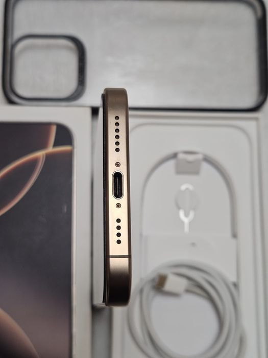 iPhone 16 PRO MAX, 94% bateria, 256 GB, FULL BOX