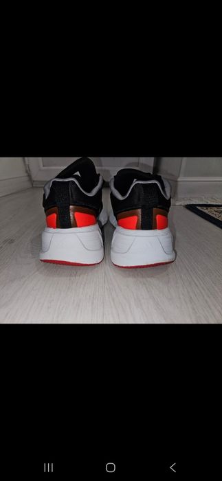 Продам крассовки адидас оригинал