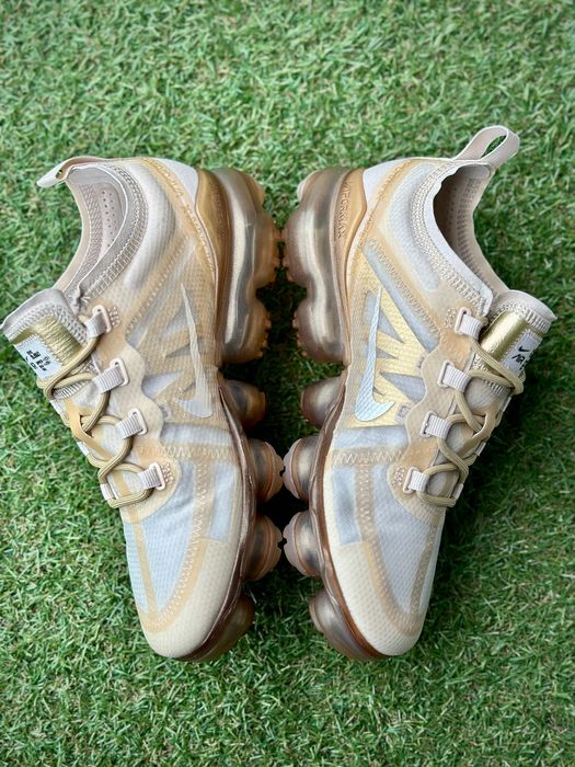 Nike Air Vapormax 2019 Gold - Златисти маратонки Vapormax - Оригинални