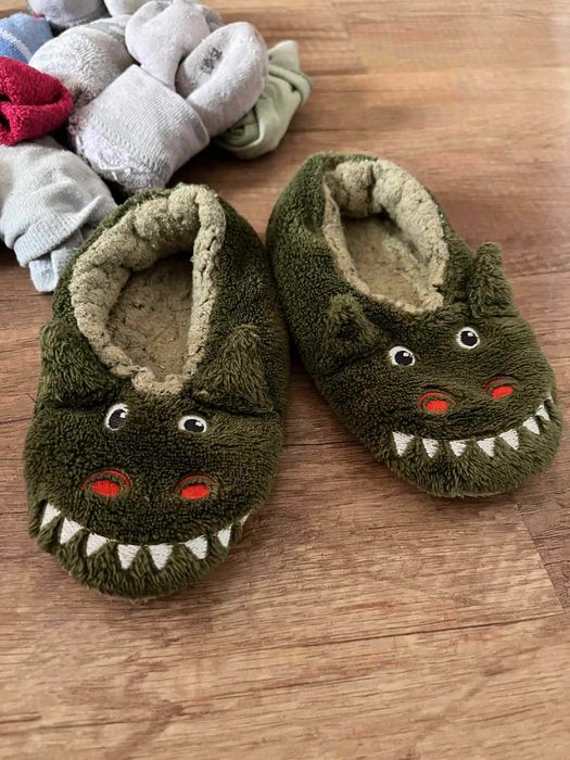 Лот бебешки блузи, чорапи и тренировачни гащи, 86