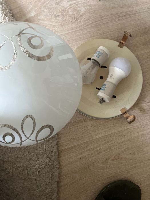 Люстра для ванной и прихожей, на улицу