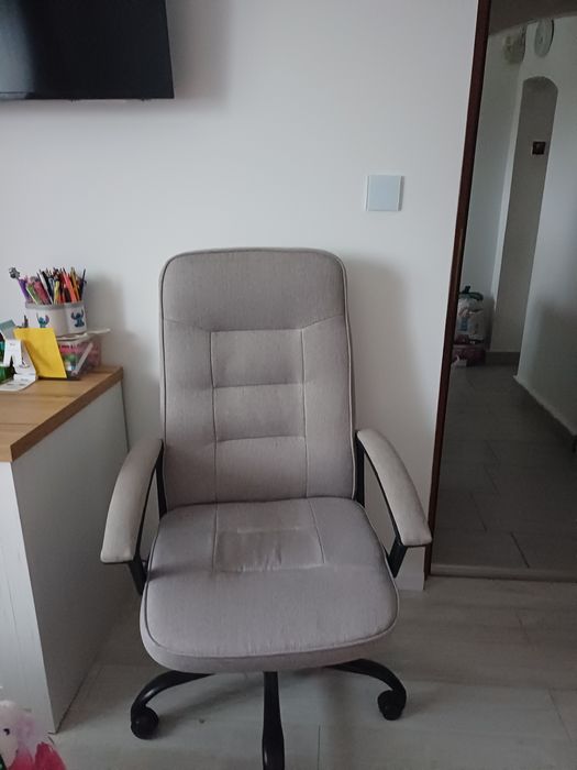 Scaun de birou gri
