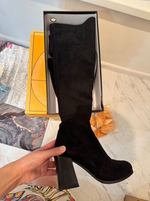 Продам зимние сапоги на платформе