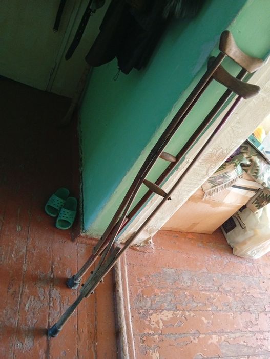 Казаны посуды и много