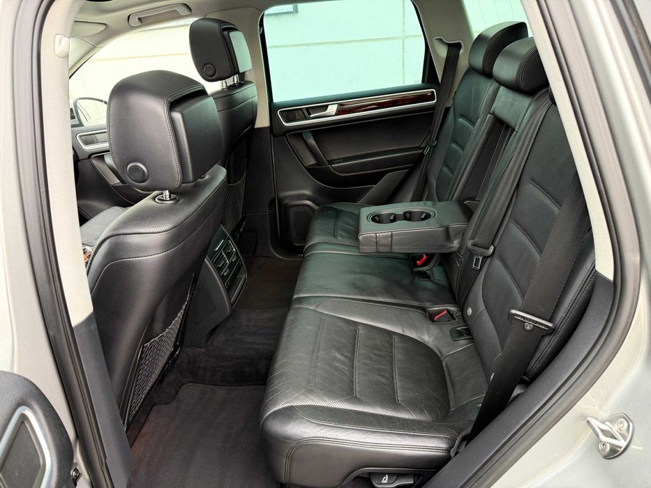 Volkswagen Touareg 3.0 TSI Hybrid Highline 361 CP