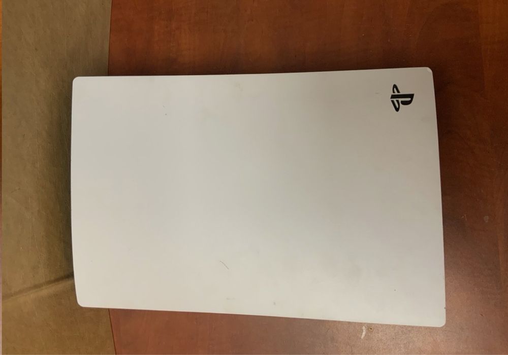 PlayStation 5 825GB Vand Urgent!