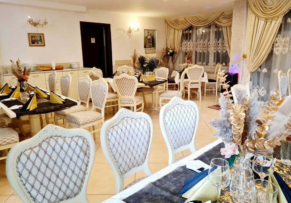 Дава се под наем Къща в Банкя - 800 кв.м за 612 € - Снимка #16