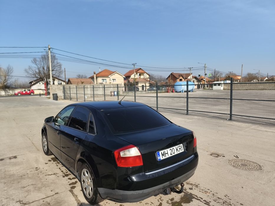 Vând audi A4 B6 1.9