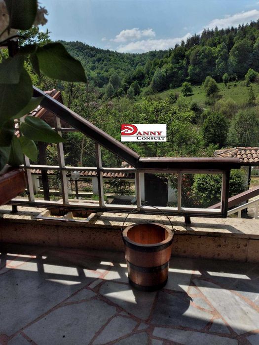 Продава се Къща в Велико Търново, Акация - 210 кв.м за 491 €/кв.м - Снимка #3