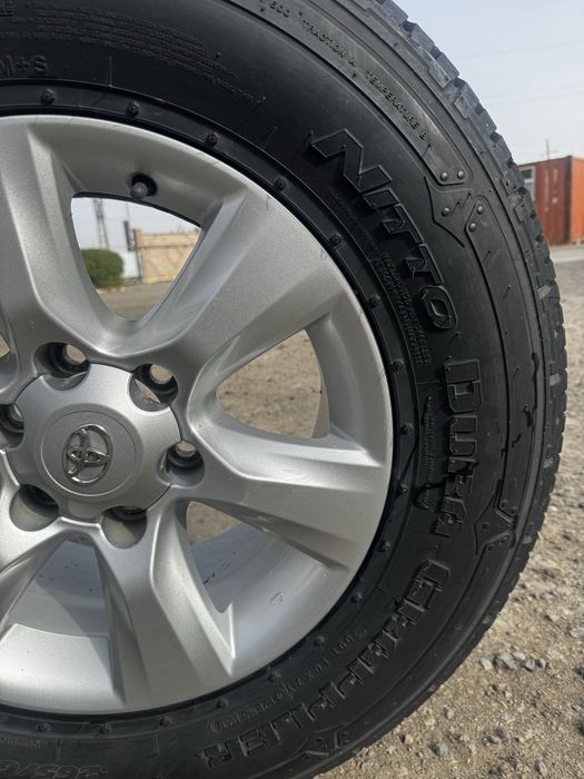 Продаю колеса комплект R17