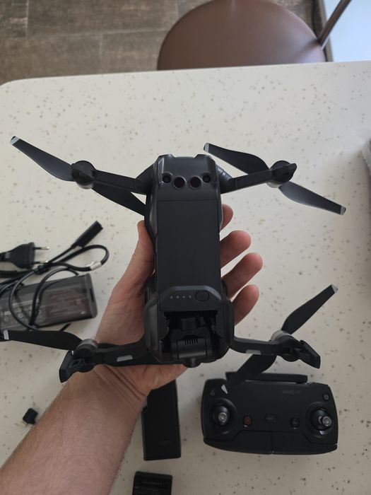 DJI Mavic air Дрон