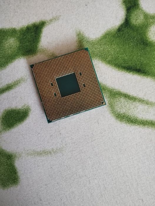 Процесор AMD Ryzen 3 1200