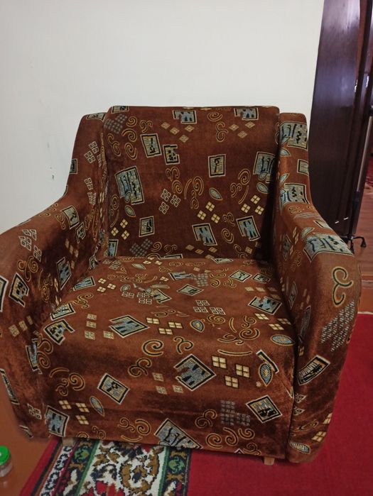 Винтажный комплект из дивана из двух кресел