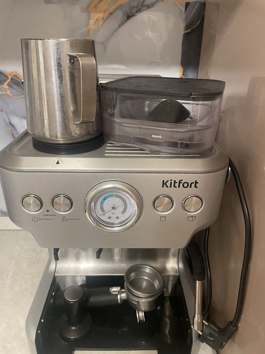 Кофемашинка Kitfort