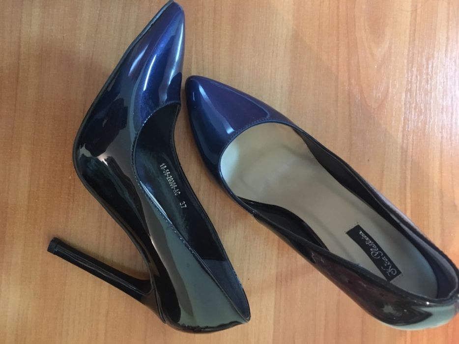 Продаю туфли