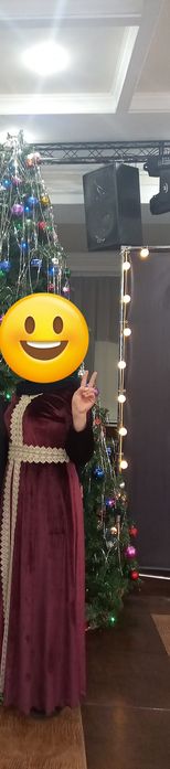 Вечерние платья женской