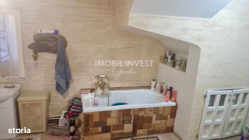 Casa individuala, P+M, 4 camere, teren 1500 mp, Radesti