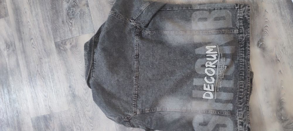 Джинсовая куртка