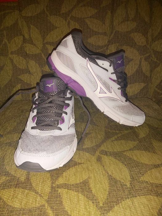 Дамски маратонки Mezuno