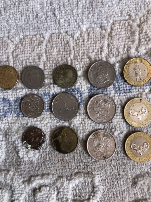 Продается Разные колекционные монеты
