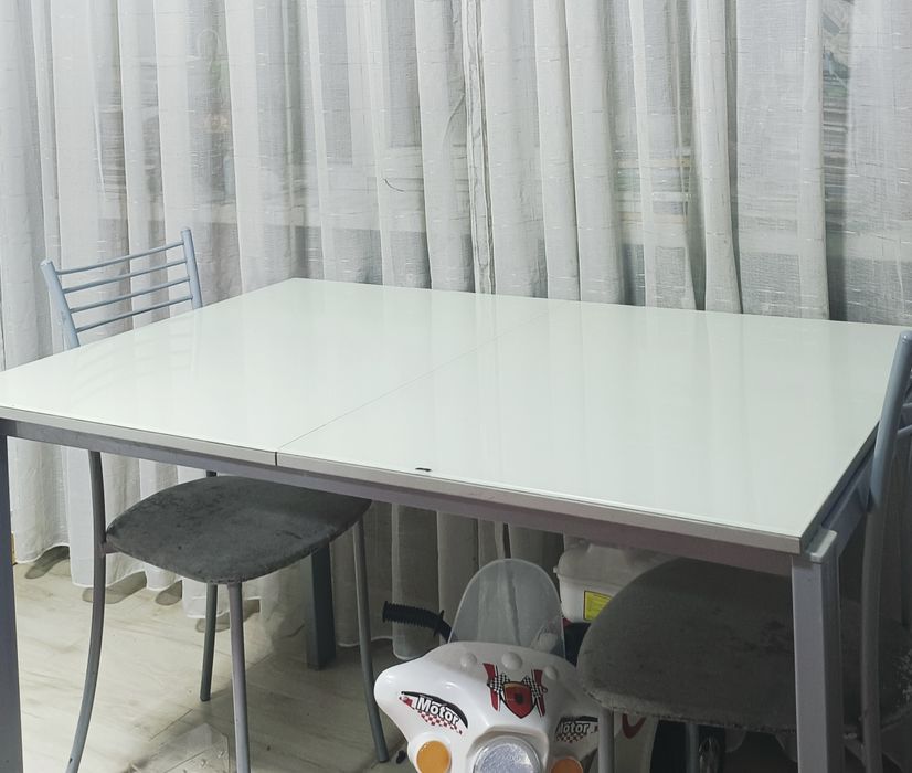 Стол  стеклянный 80×160