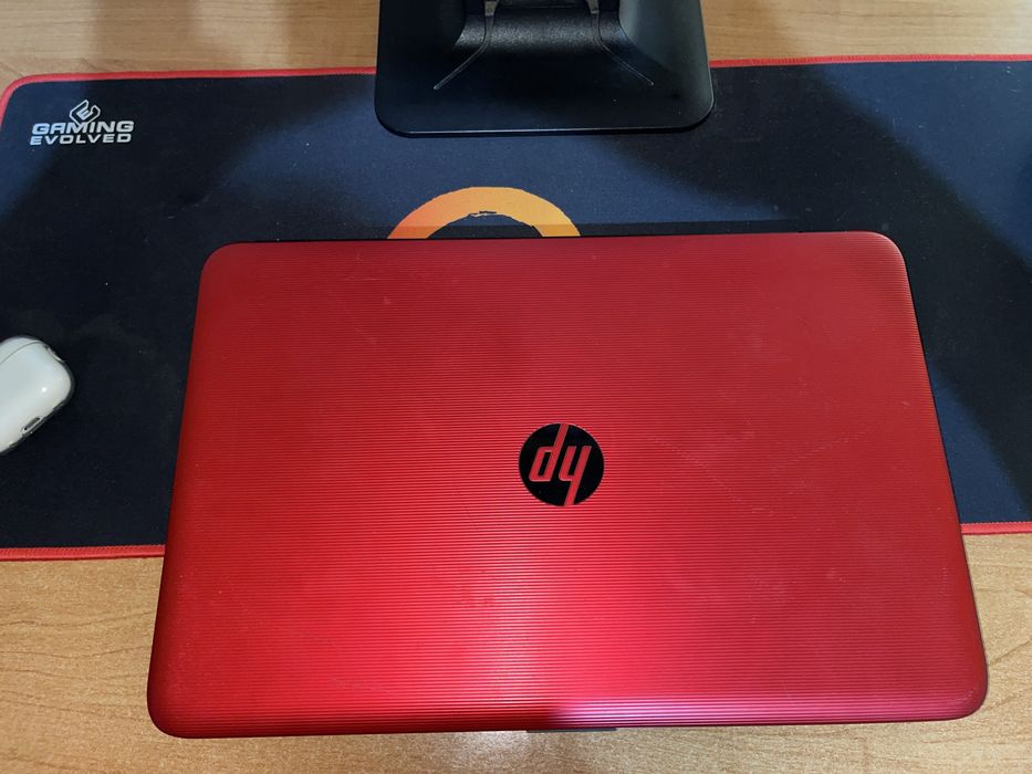 Laptop HP - AMD, 8GB RAM, 1TB HDD, Windows 10 activat