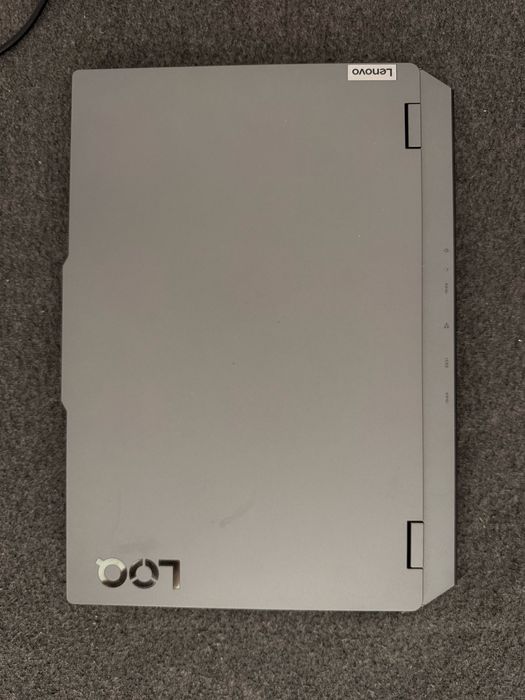 Lenovo Laptop LOQ 15IAX9