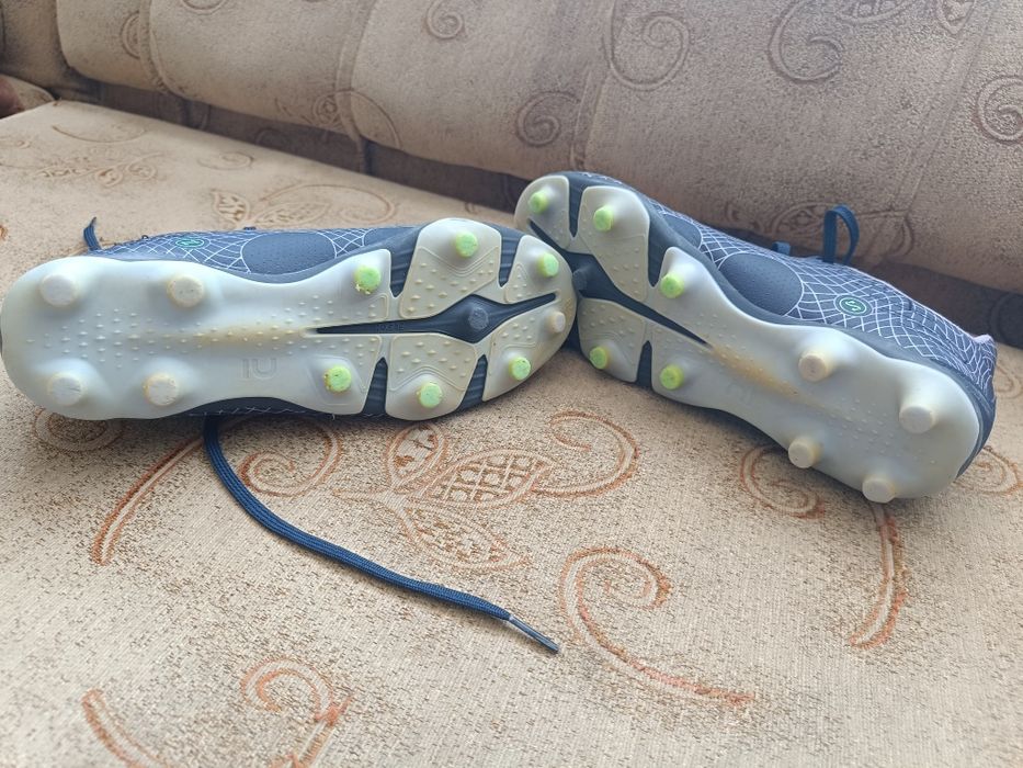 Детски бутонки KIPSTA