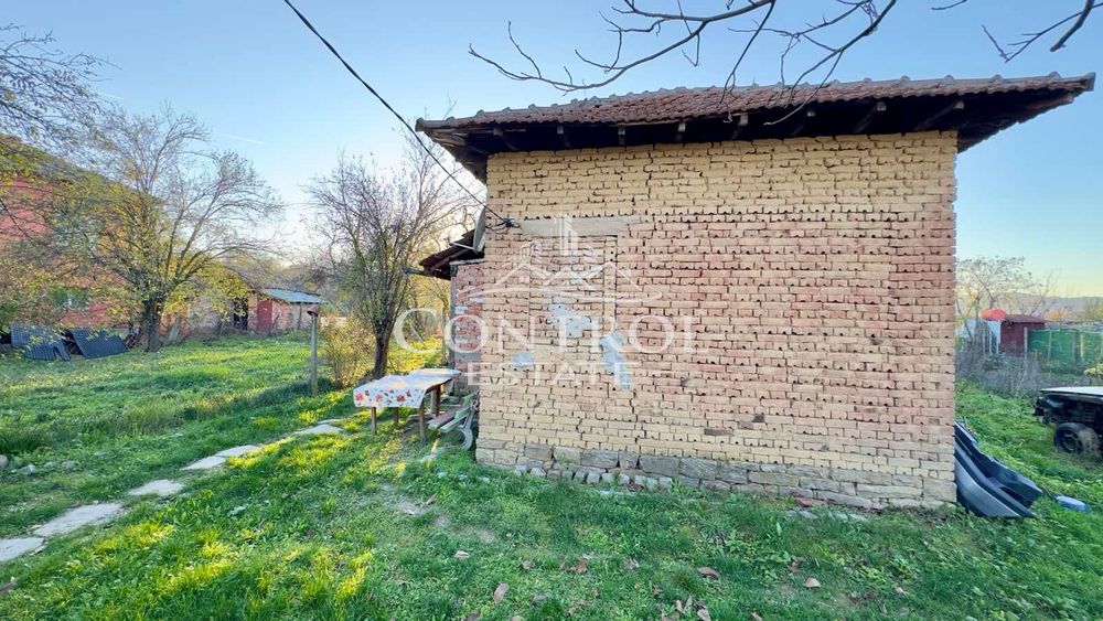 Къща в Велико Търново, област-гр.Дебелец площ 90 цена 80000