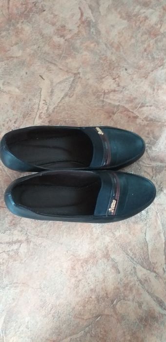 Продаю туфли б/у в отличном состоянии