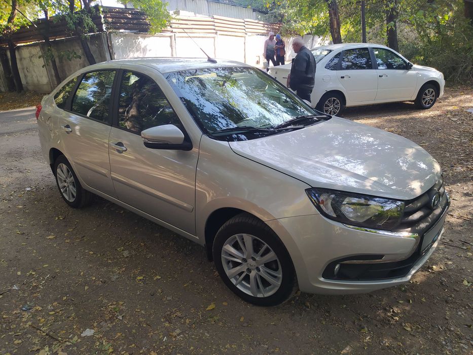 Lada Granta продам