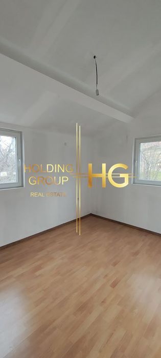 Продава се Къща в Варна, м-т Боровец - юг - 160 кв.м за 813 €/кв.м - Снимка #11