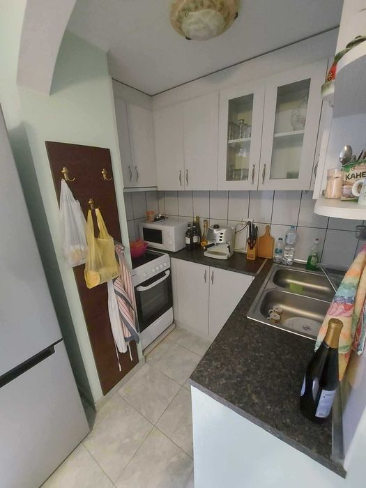 Дава се под наем Тристаен апартамент в Търговище, Център - 65 кв.м за 280.5 € - Снимка #3