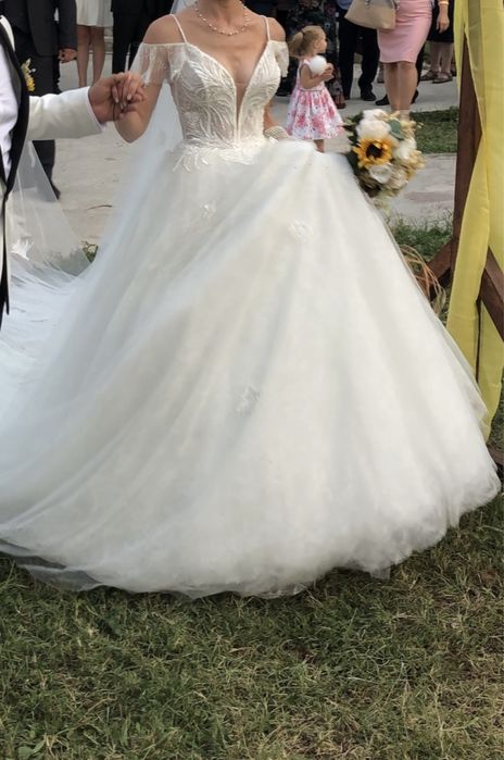 Булчинска рокля и воал