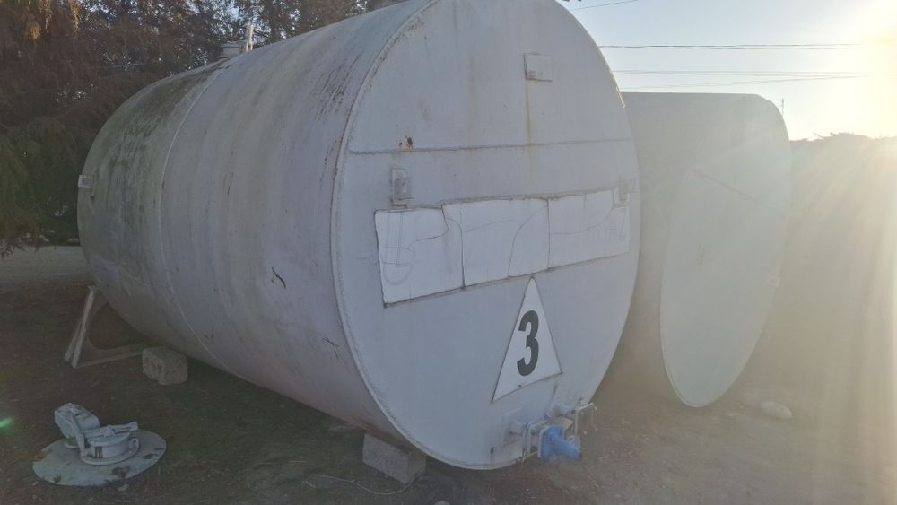 Sisterna 10 25  kubali yomkostlar bor