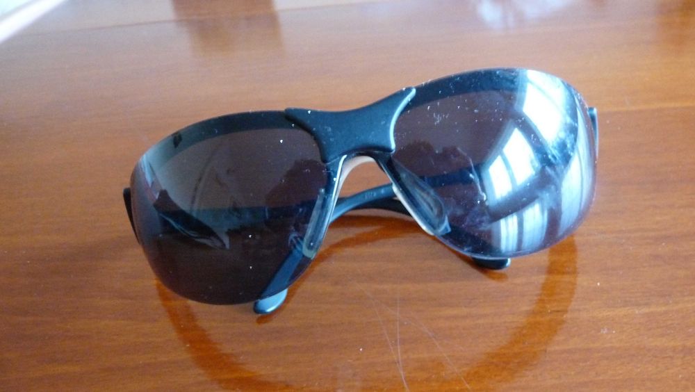 Електрически винтоверт HILTI TS12 и защитни очила на BOSCH