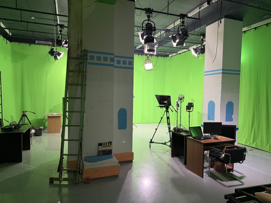Зеленая студия с гримерной Астана