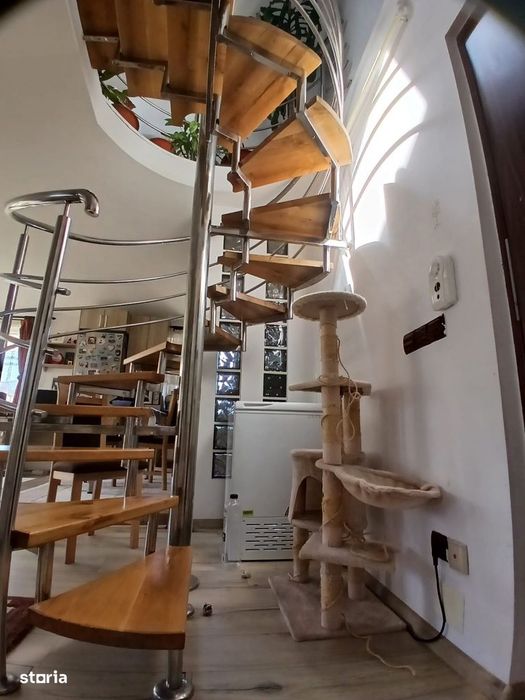 Apartament 3 camere \ 122 mp cu parcare inclusa in pret.