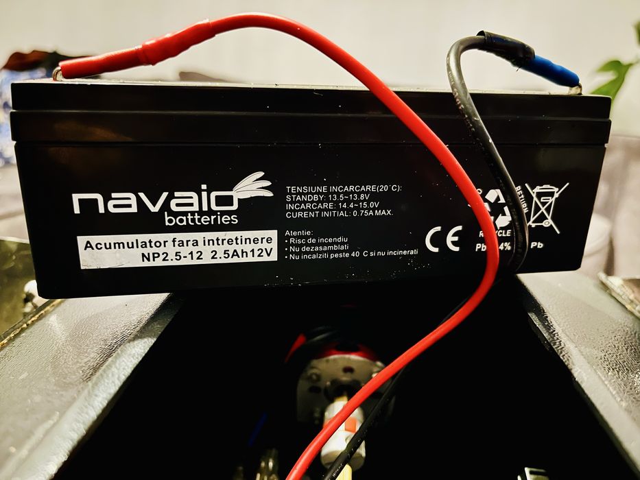 Barcuta nadit cataraman