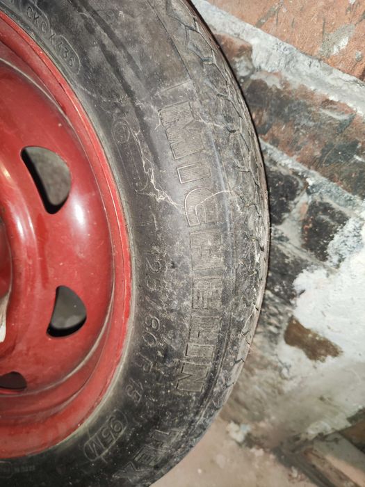 Резервна гума, патерица, Michelin